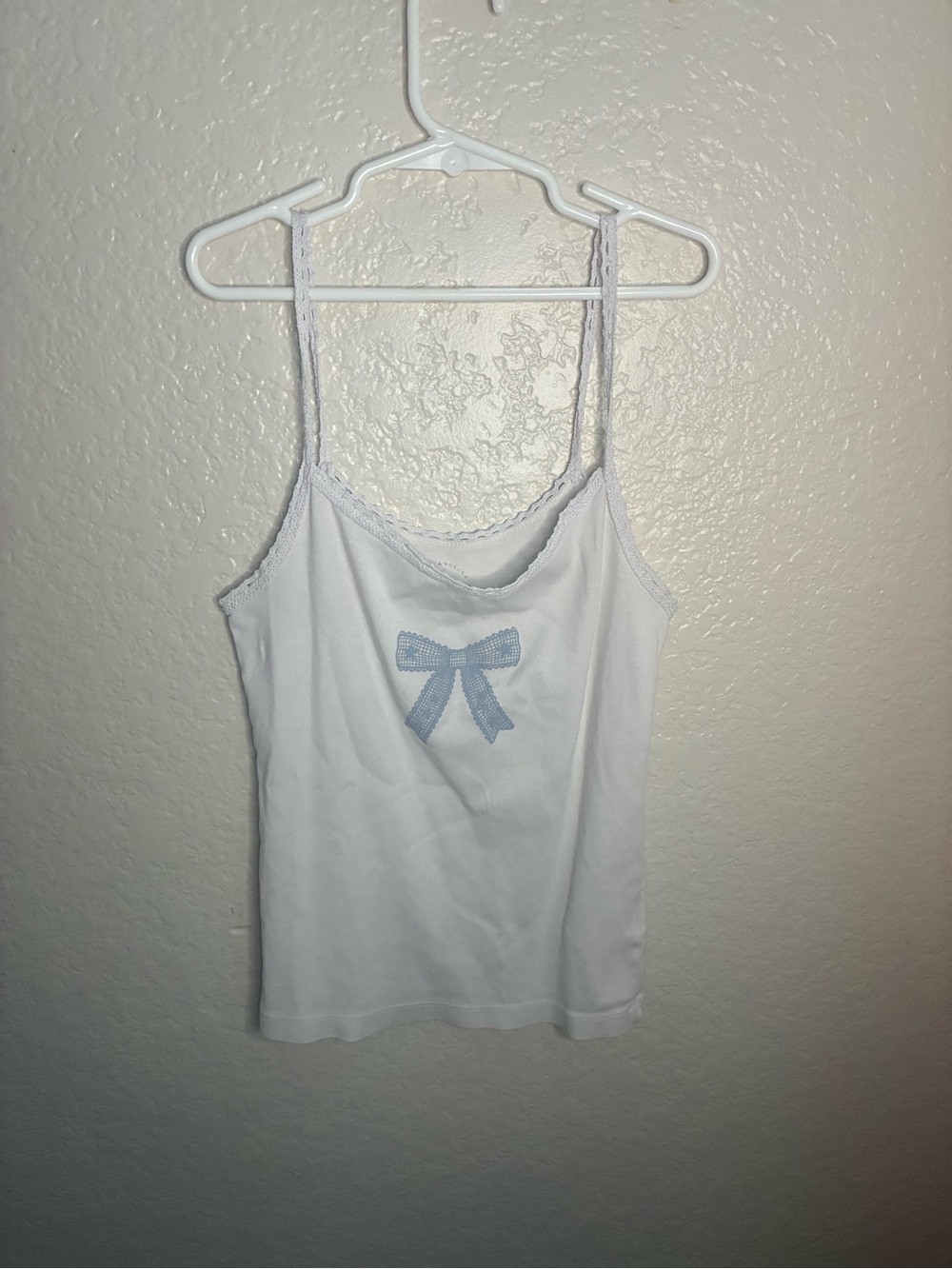 PacSun White Lace-Trim Camisole with Light Blue Bow